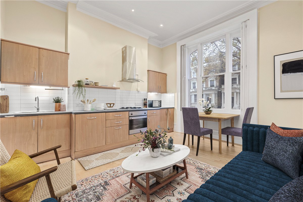 1 bedroom Flat, Royal Crescent, Holland Park, W11 - Let Agreed