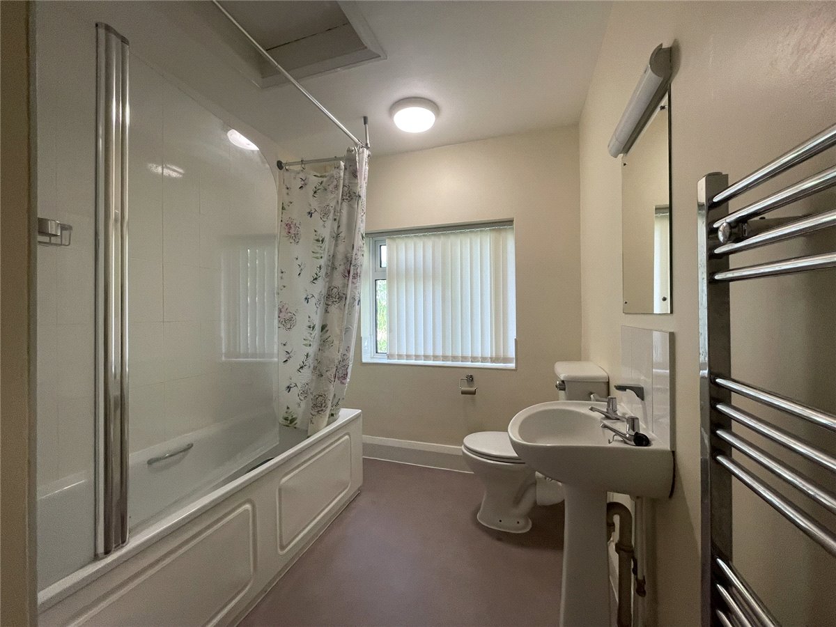 5 bedroom House, Love Lane, Donnington, RG14 - , Image 10