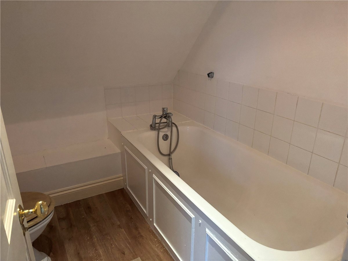 2 bedroom House, Hopgoods Green, Bucklebury, RG7 - Available, Image 4