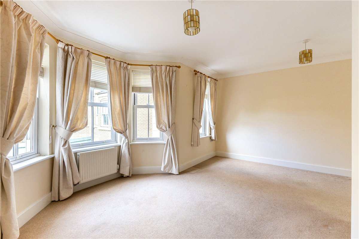 4 bedroom House, St. Matthews Gardens, Cambridge, CB1 - Available, Image 4