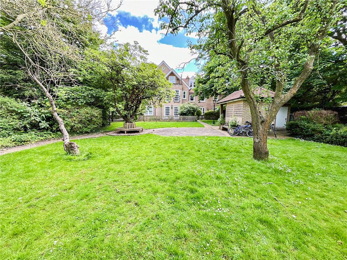 2 bedroom Flat, The Grange, Glebe Road, CB1 - , Image 7