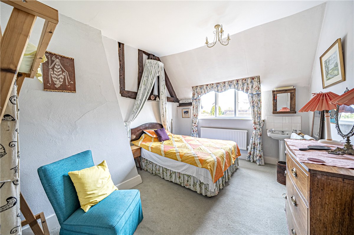 5 bedroom House, Kings Somborne, Stockbridge, SO20 - Sold, Image 8