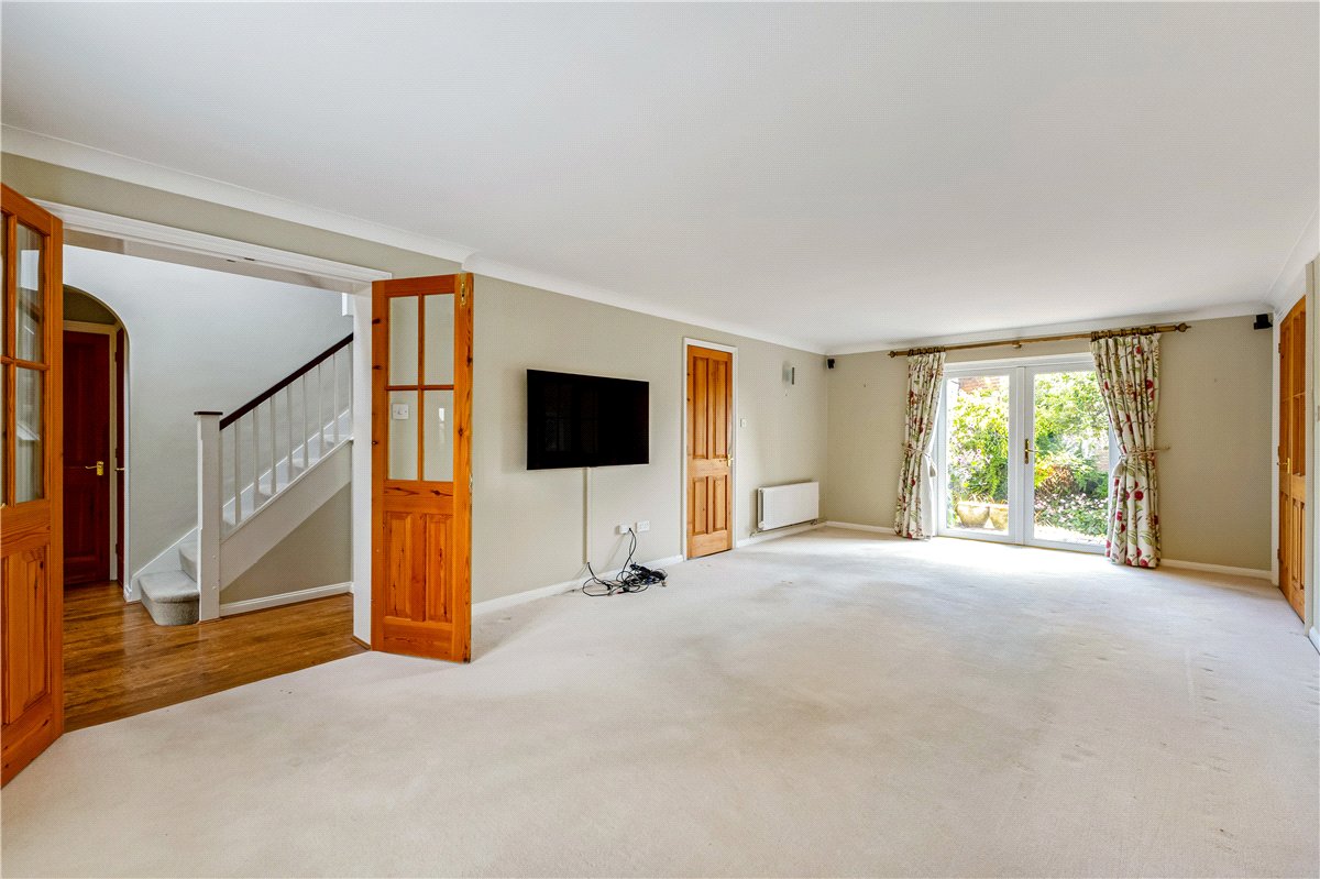 5 bedroom House, Edwards Meadow, Marlborough, SN8 - Available, Image 3