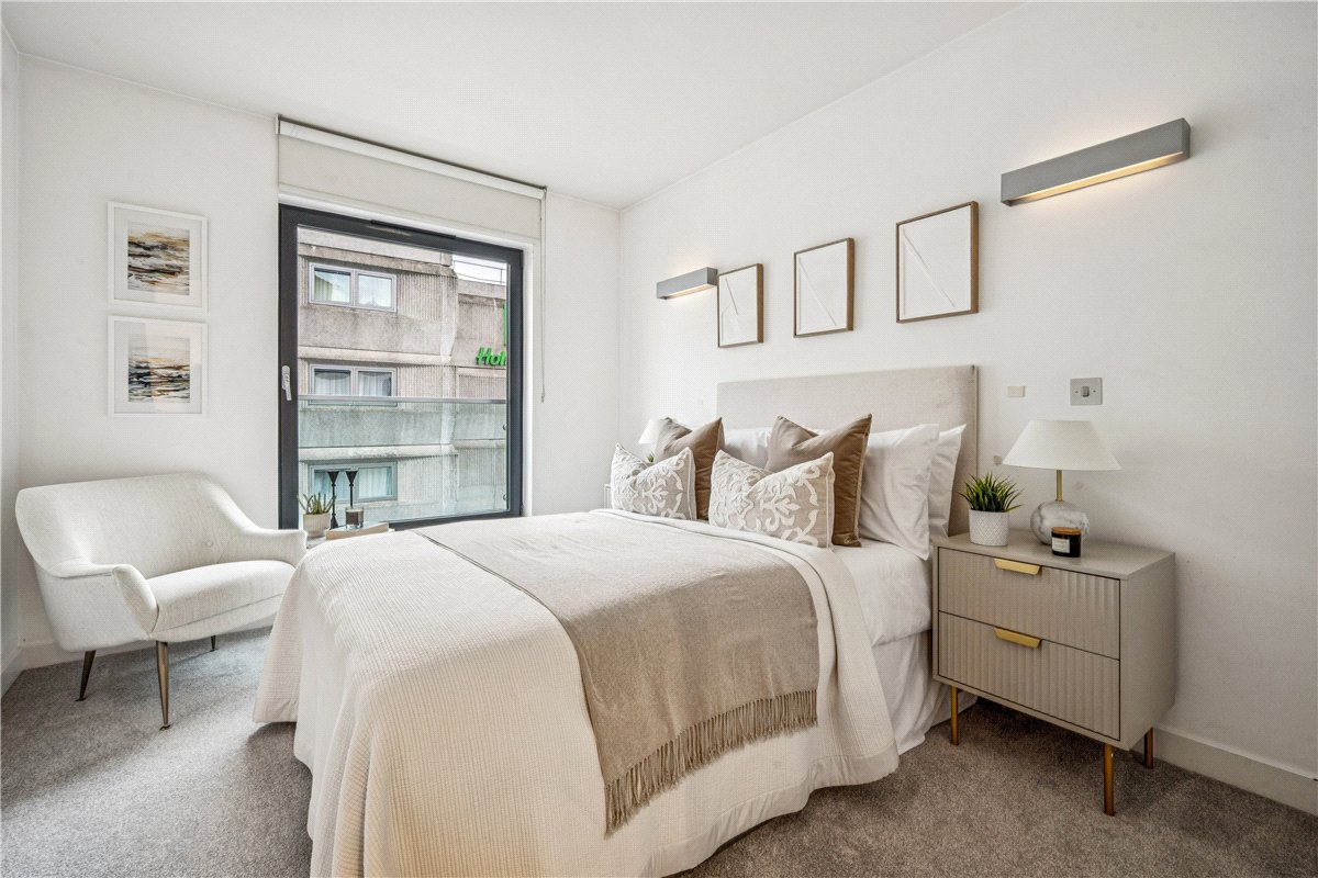 3 bedroom Flat, Bolsover Street, Fitzrovia, W1W - Available, Image 9