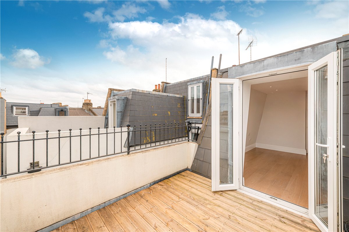 4 bedroom House, Coleford Road, London, SW18 - , Image 12