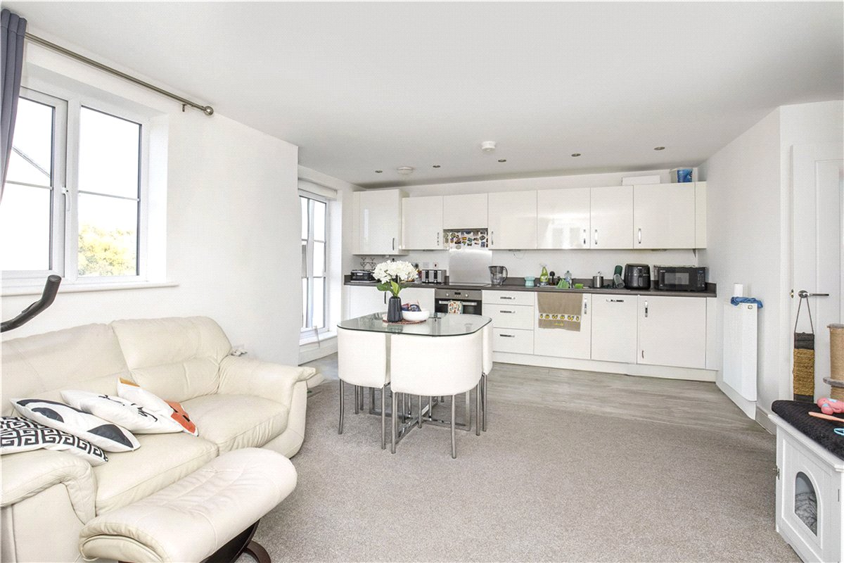 2 bedroom Flat, Hawes Way, Waverley, S60 - , Image 2