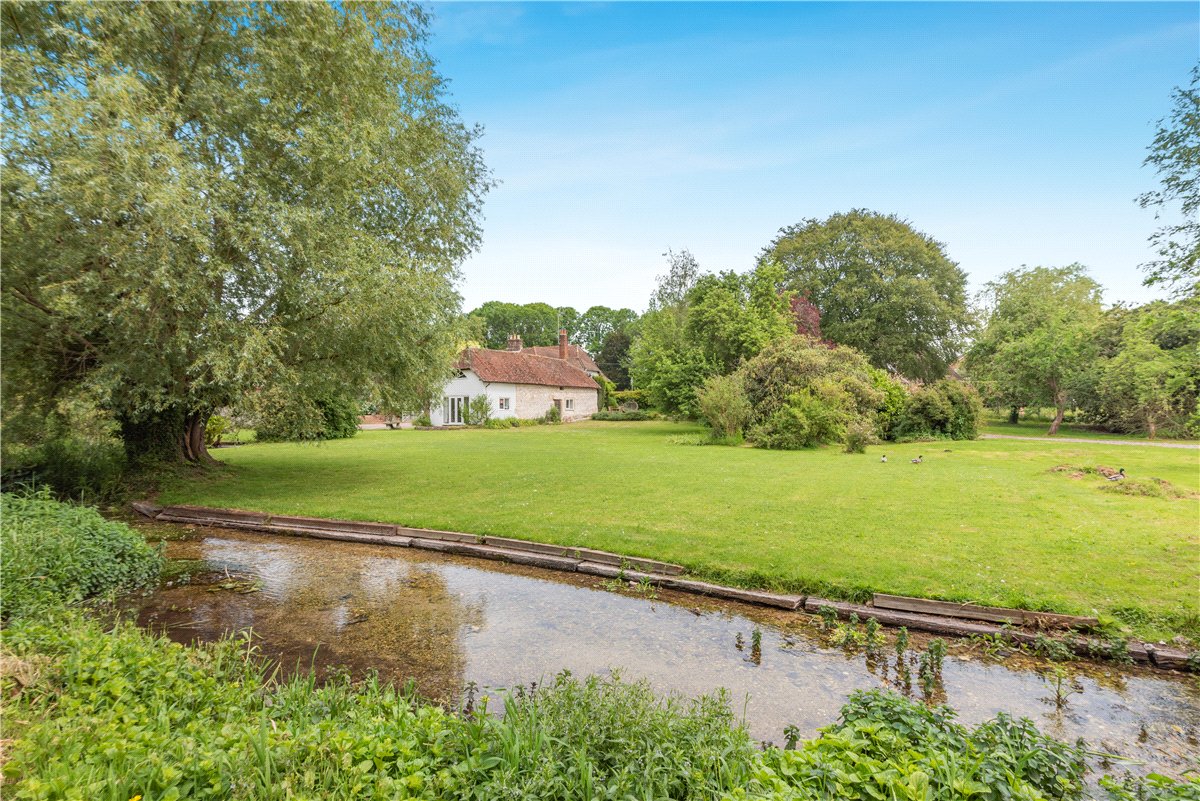 4 bedroom House, Farley Street, Nether Wallop, SO20 - Available, Image 16