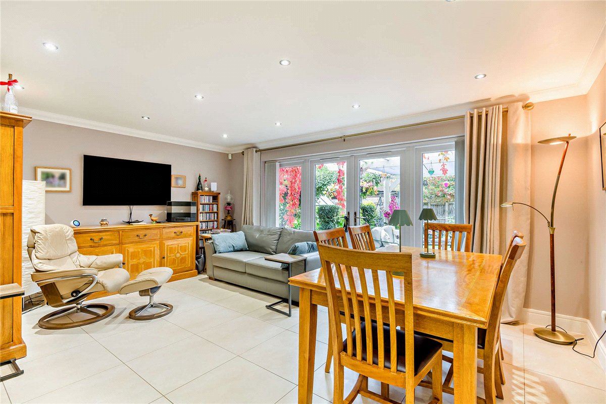 6 bedroom House, Monks Lane, Newbury, RG14 - Available, Image 9