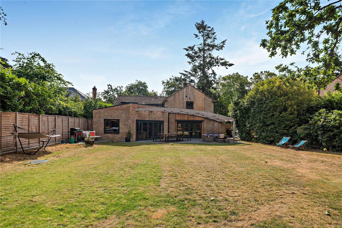5 bedroom House, Kendrick Road, Newbury, RG14 - Available, Image 2