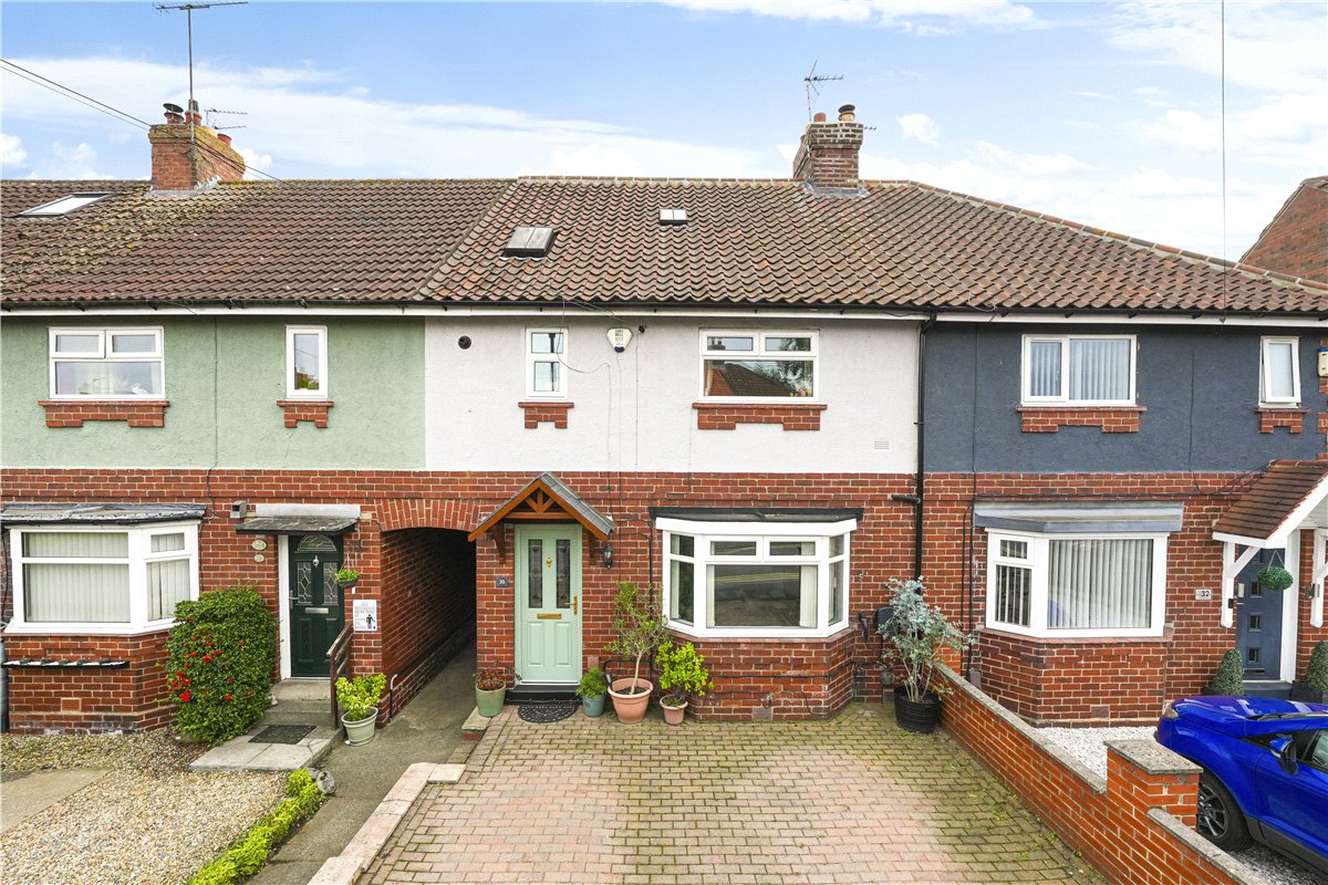 3 bedroom House, Ouseburn Avenue, York, YO26 - Available