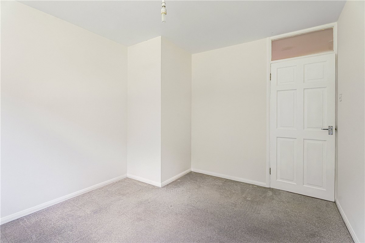 4 bedroom Bungalow, London Road, Wendover, HP22 - Available, Image 3