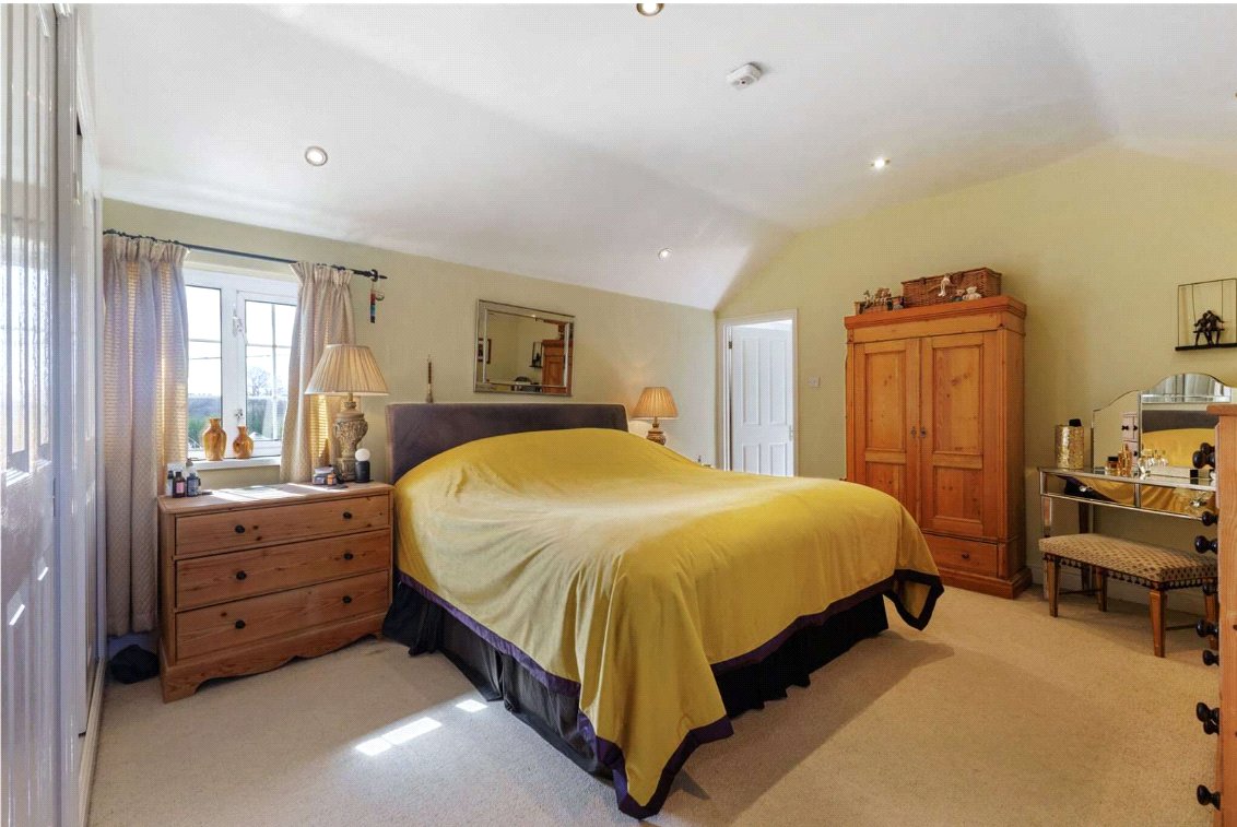 4 bedroom House, Pall Mall, Burbage, SN8 - Available, Image 12