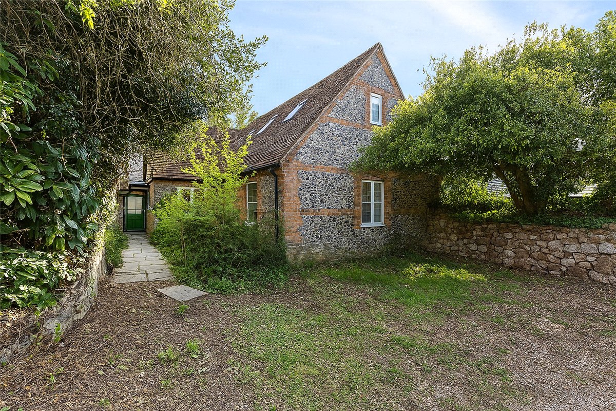 3 bedroom House, West Street, Aldbourne, SN8 - Sold STC