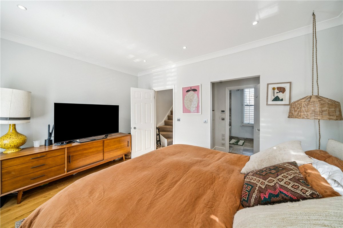 4 bedroom House, Coleford Road, London, SW18 - , Image 4