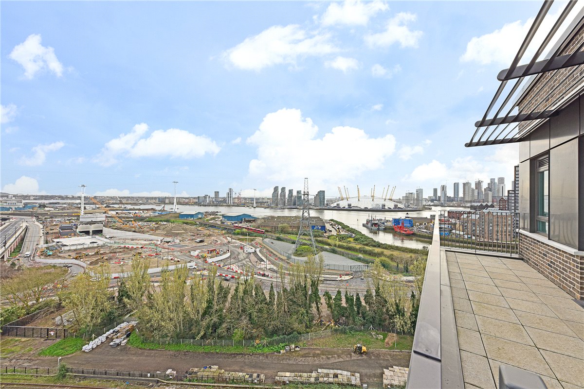 2 bedroom Flat, Heartwell Avenue, London, E16 - , Image 8