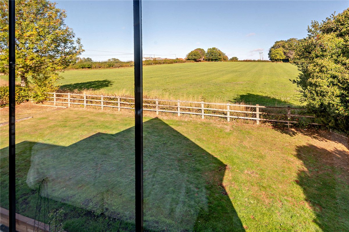 5 bedroom House, Enborne Street, Enborne, RG20 - Available, Image 35