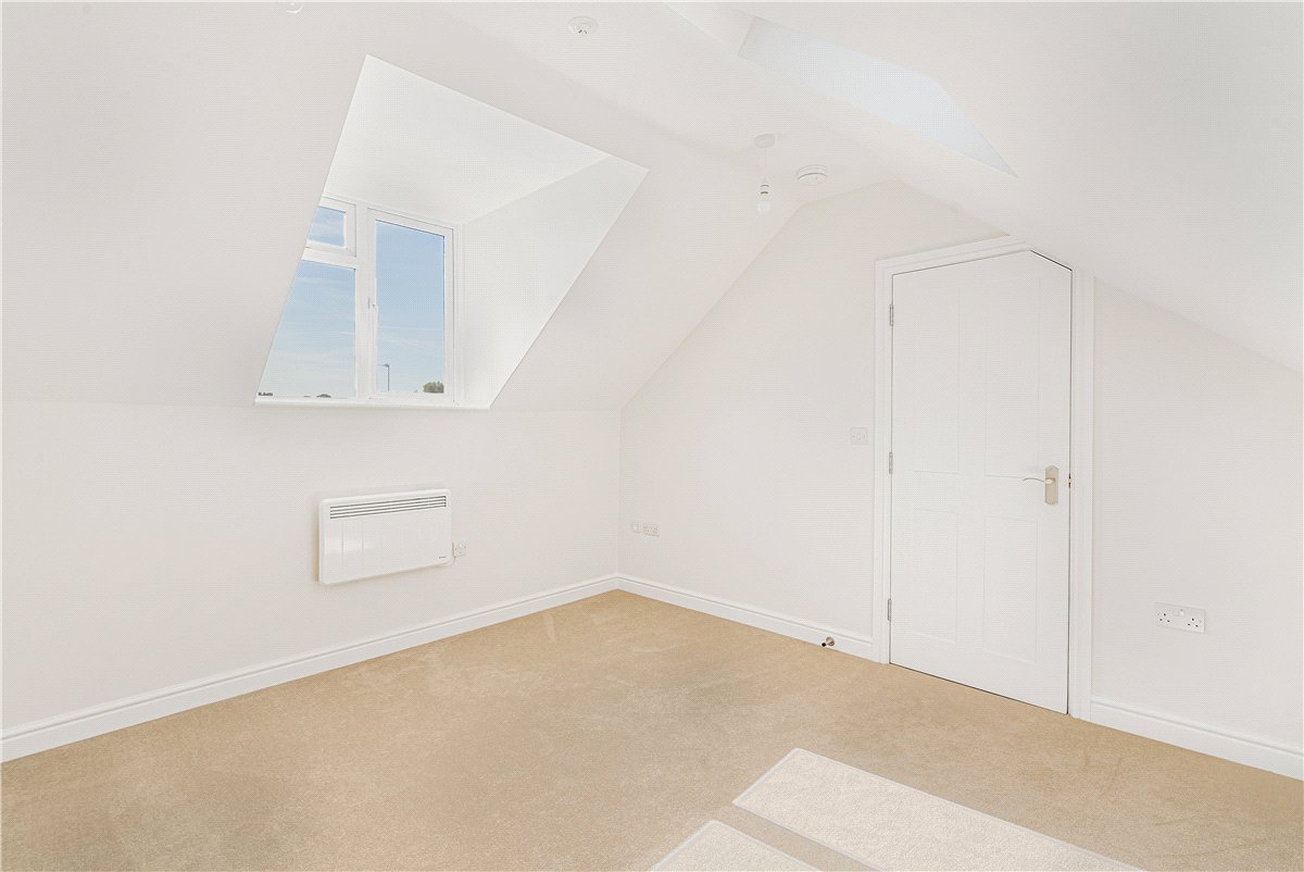 2 bedroom Flat, Walton Crescent, Oxford, OX1 - Available, Image 13