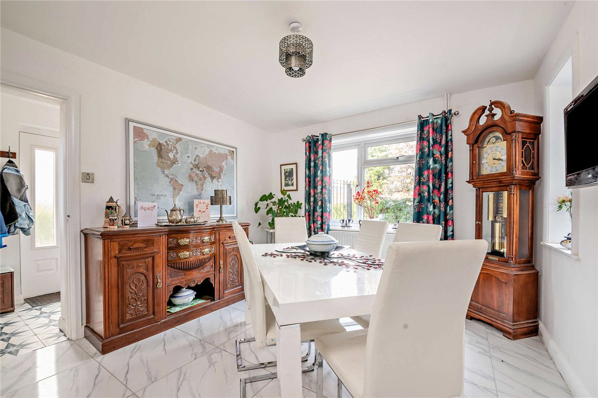 4 bedroom House, George Street, Kingsclere, RG20 - Available, Image 6