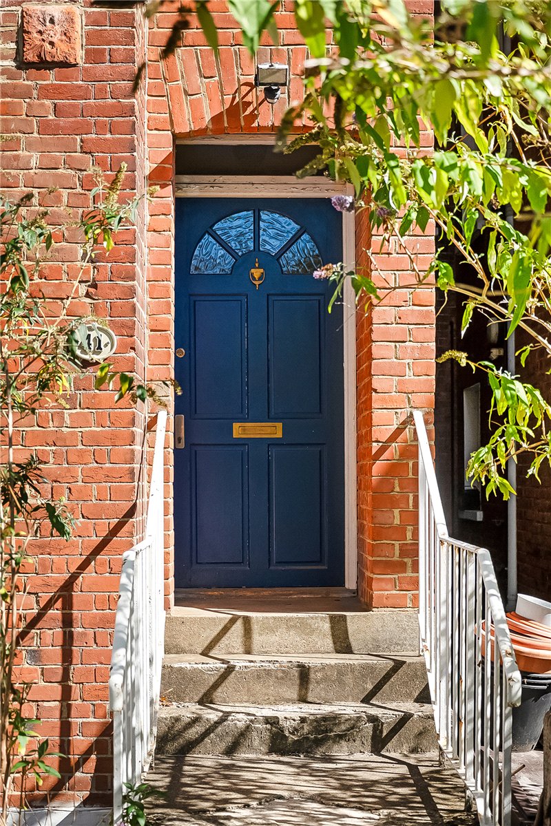 2 bedroom Flat, Lyford Road, London, SW18 - Available, Image 2