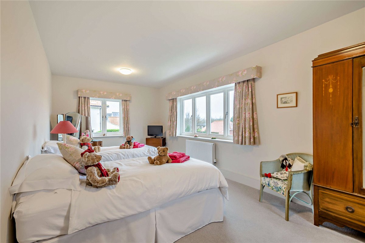 5 bedroom House, Sussex Avenue, Harrogate, HG1 - Available, Image 6
