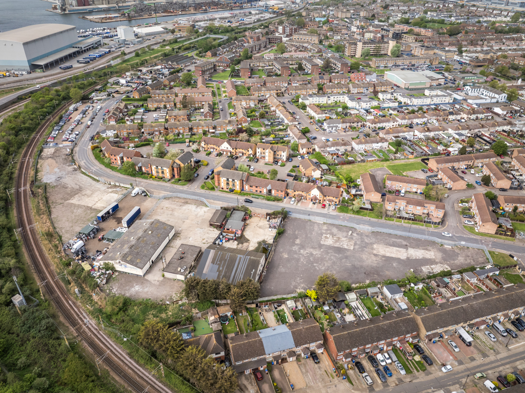 14445 Sq Ft, Hume Avenue, Tilbury, RM18 - Available, Image 4