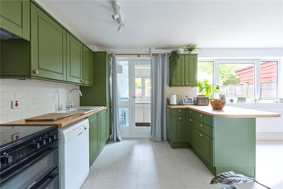 3 bedroom House, St. Thomas Close, Comberton, CB23 - Sold, Image 1