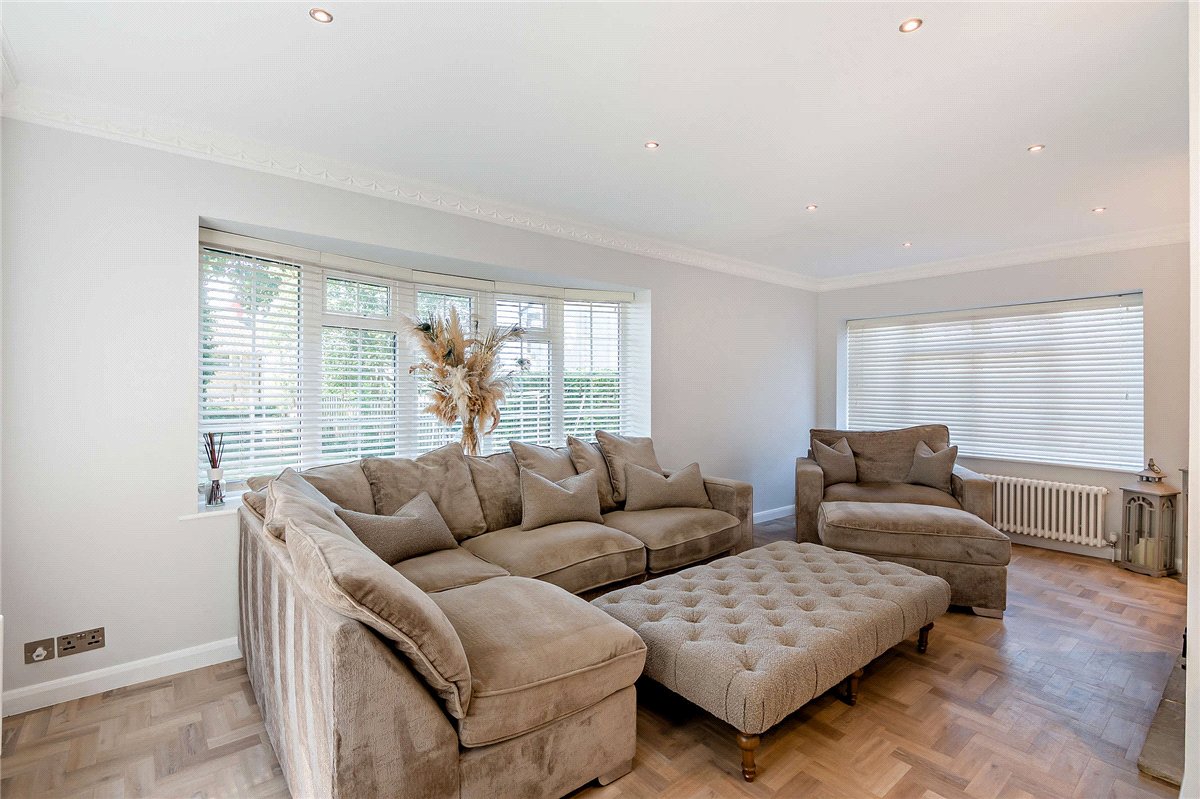 6 bedroom House, Hall Lane, Ledston, WF10 - Sold STC, Image 5