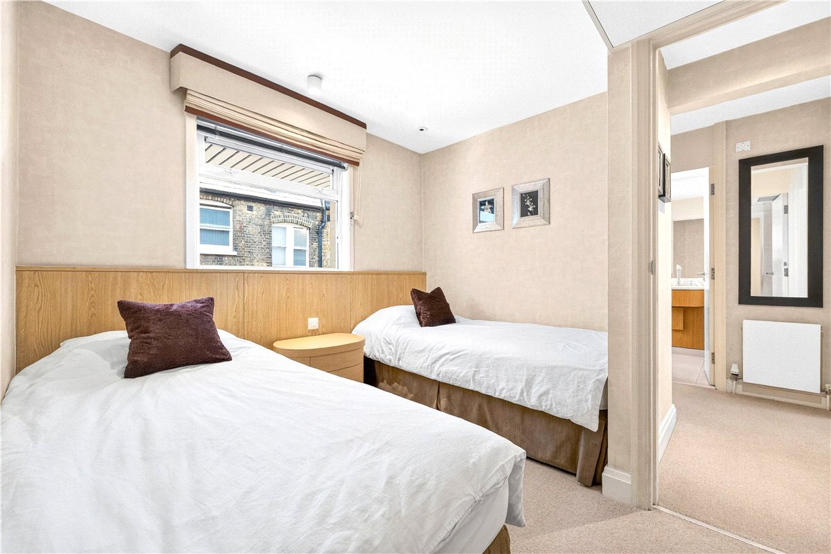 2 bedroom Flat, St Christopher's Place, London, W1U - Available, Image 8