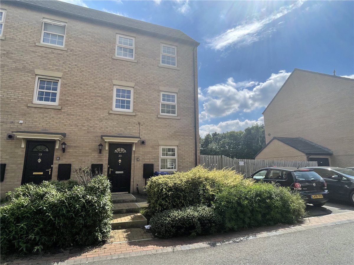 2 bedroom House, Comelybank Drive, Mexborough, S64 - Available