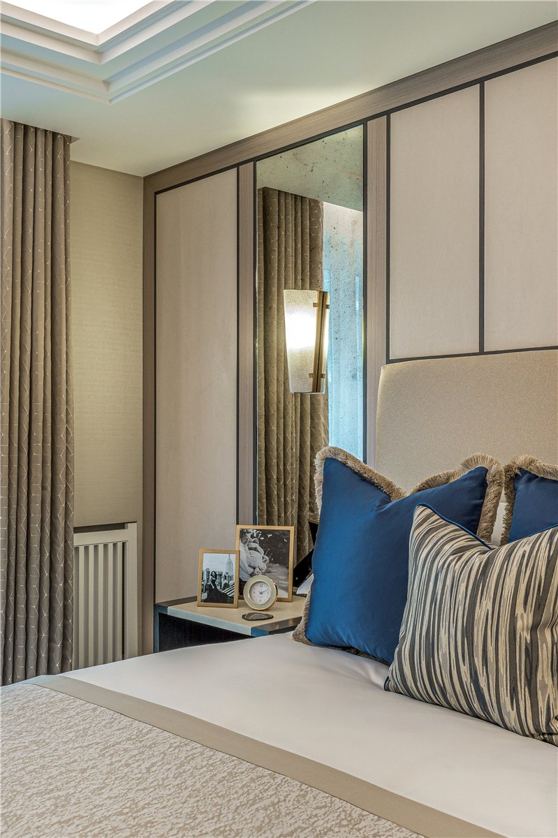 2 bedroom Flat, Lancelot Place, Knightsbridge, SW7 - Available, Image 1