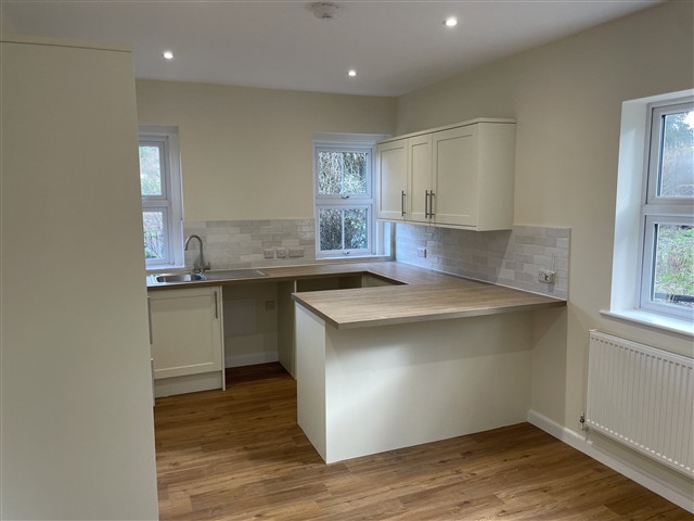1066 Sq Ft, Leckford Lane, Leckford, SO20 - Available, Image 1