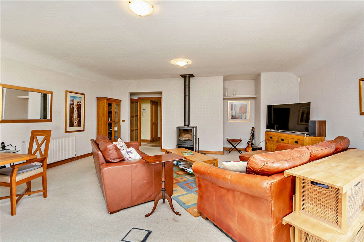3 bedroom House, The Maltings, West Ilsley, RG20 - Available, Image 2