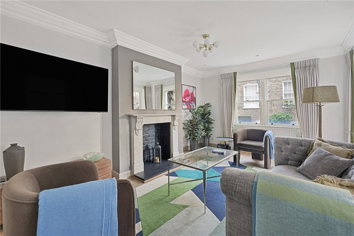 2 bedroom Maisonette, Beaufort Gardens, Knightsbridge, SW3 - Available, Image 16