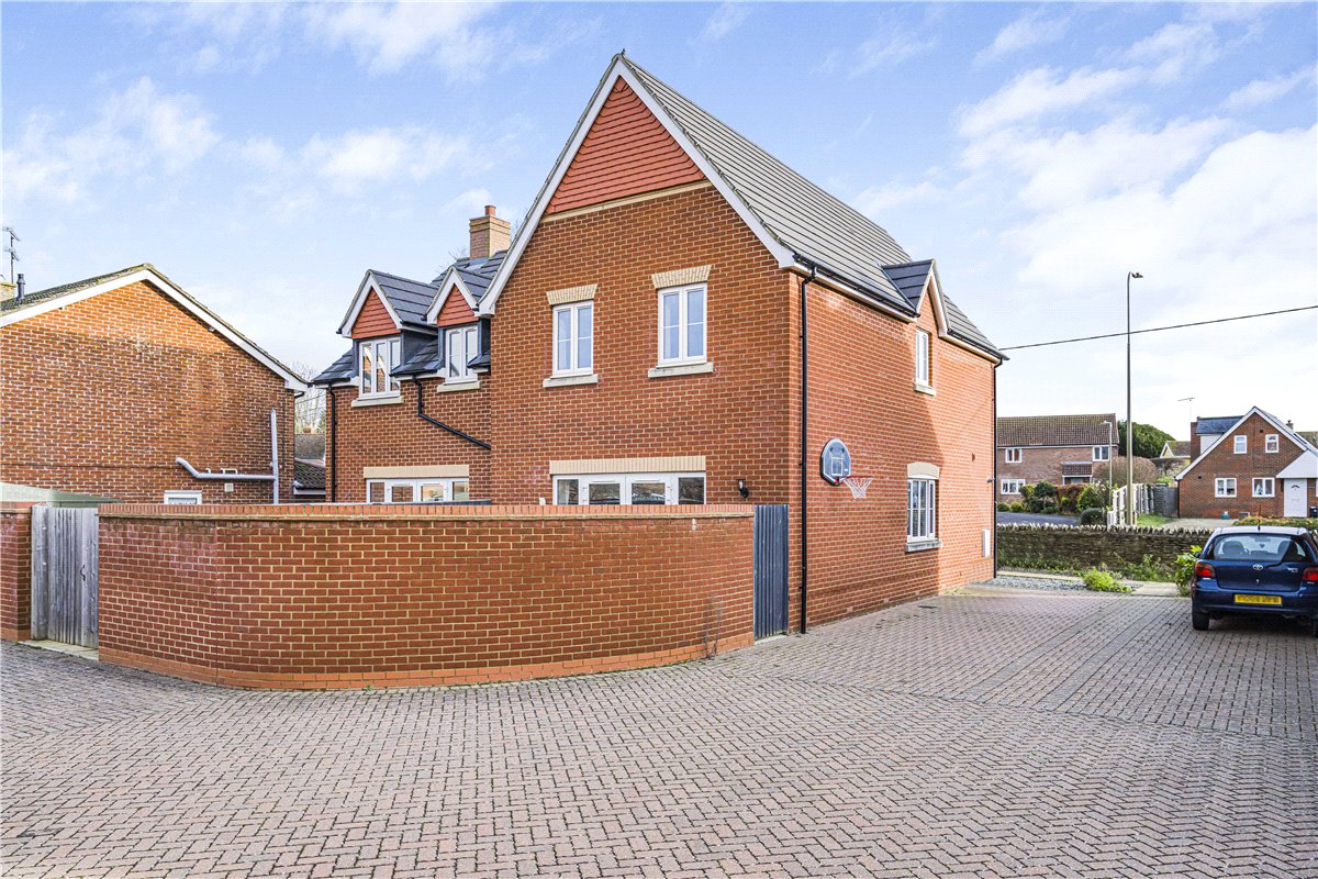 3 bedroom House, The Firs, Grove, OX12 - , Image 11
