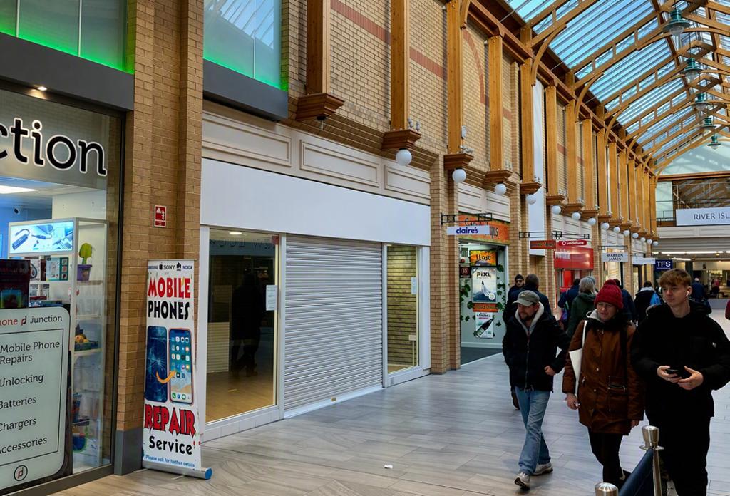 833 Sq Ft, Green Lanes Shopping Centre, Barnstaple, EX31 - Available