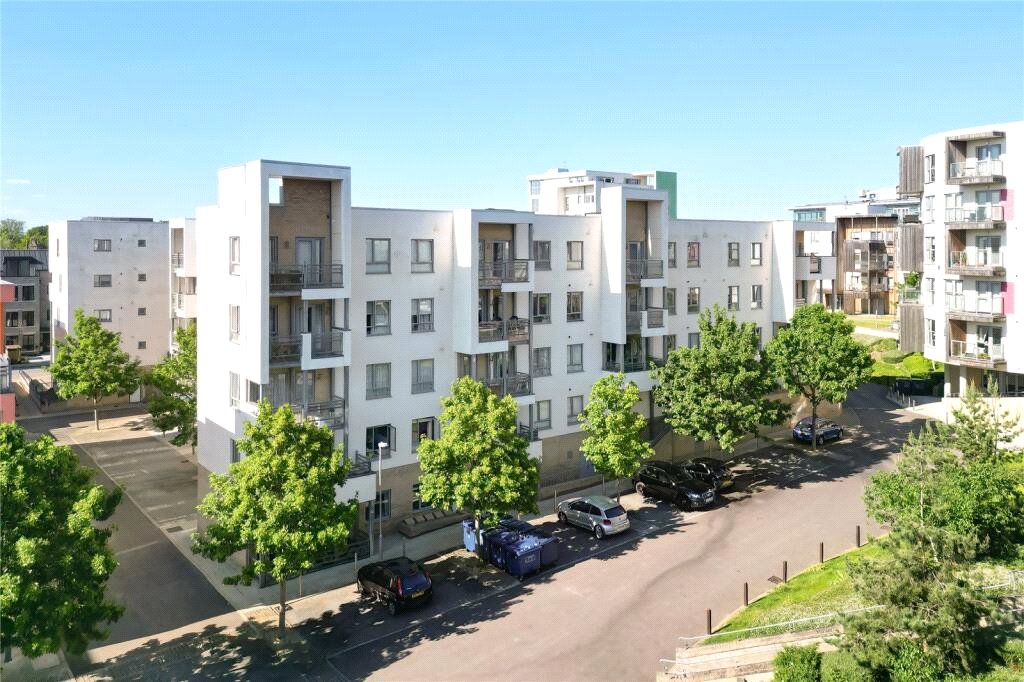 2 bedroom Flat, Glenalmond Avenue, Cambridge, CB2 - Available