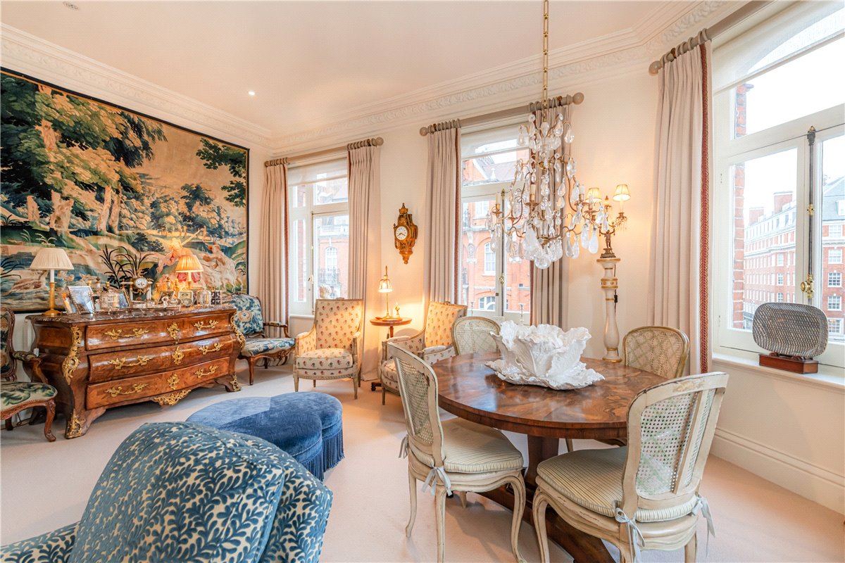 2 bedroom Flat, Mount Street, Mayfair, W1K - Available, Image 9