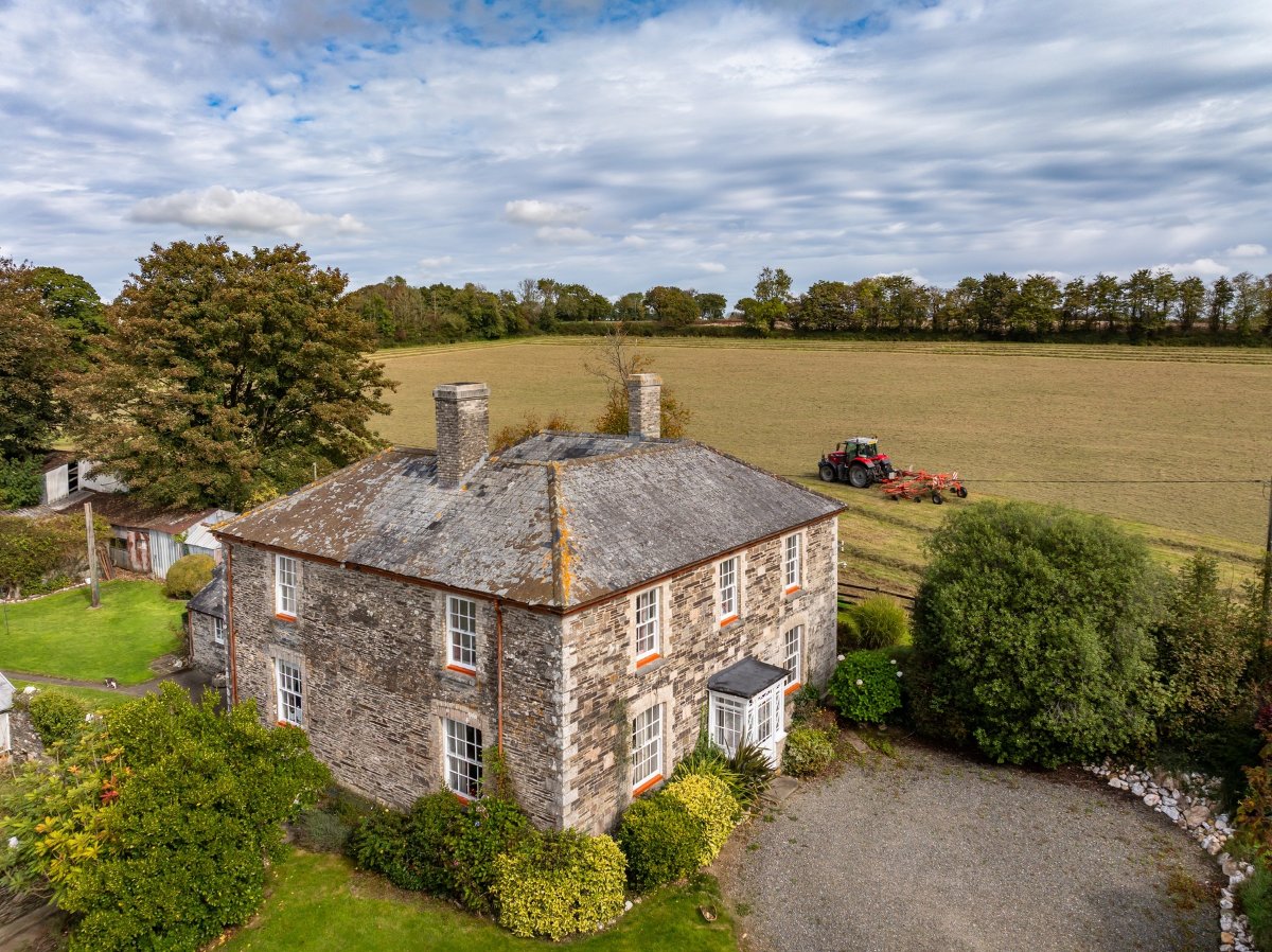 137.2  Farm, Hurdon Farm, Launceston, PL15 - Available, Image 10