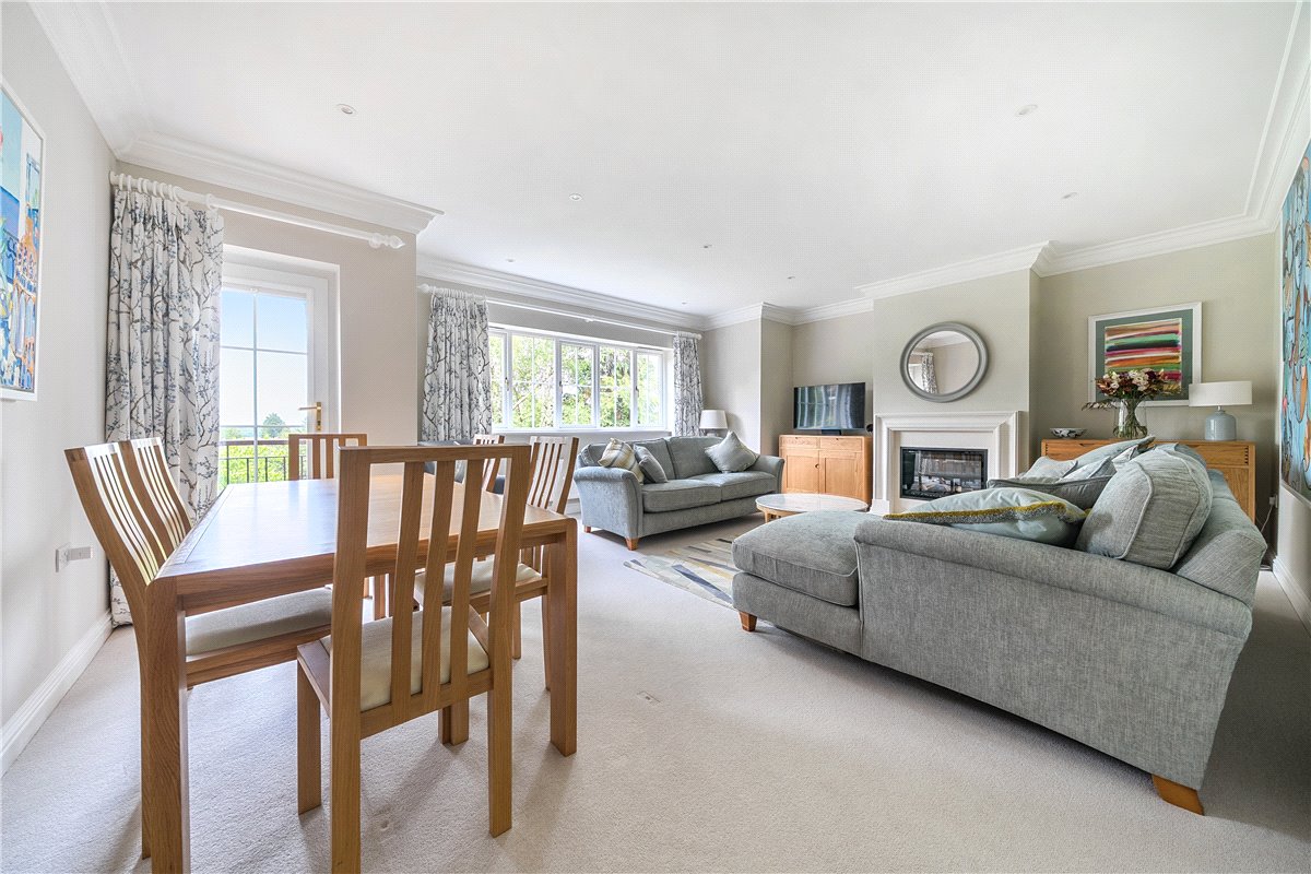 3 bedroom Flat, Woodridge, Newbury, RG14 - , Image 1