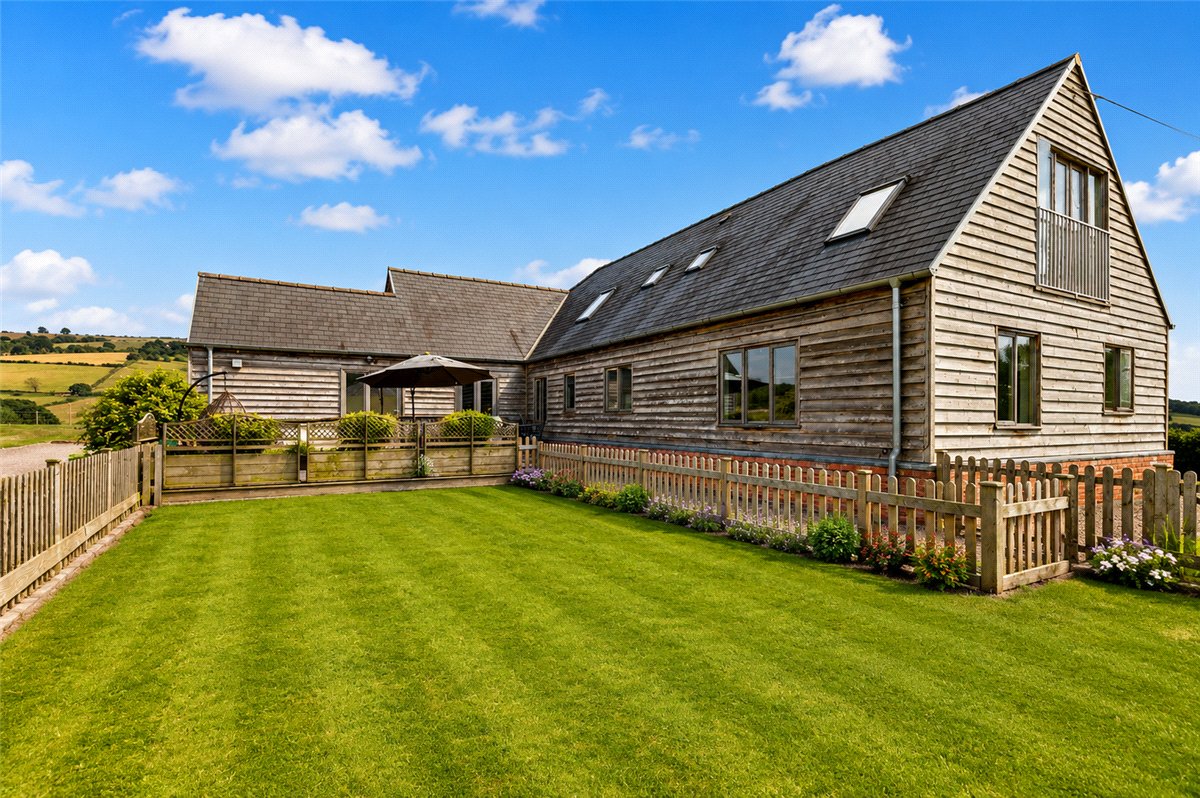4 bedroom House, Trewern, Welshpool, SY21 - Available, Image 1