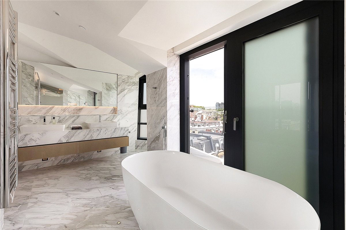 3 bedroom Flat, Kensington Gardens Square, Bayswater, W2 - Available, Image 17