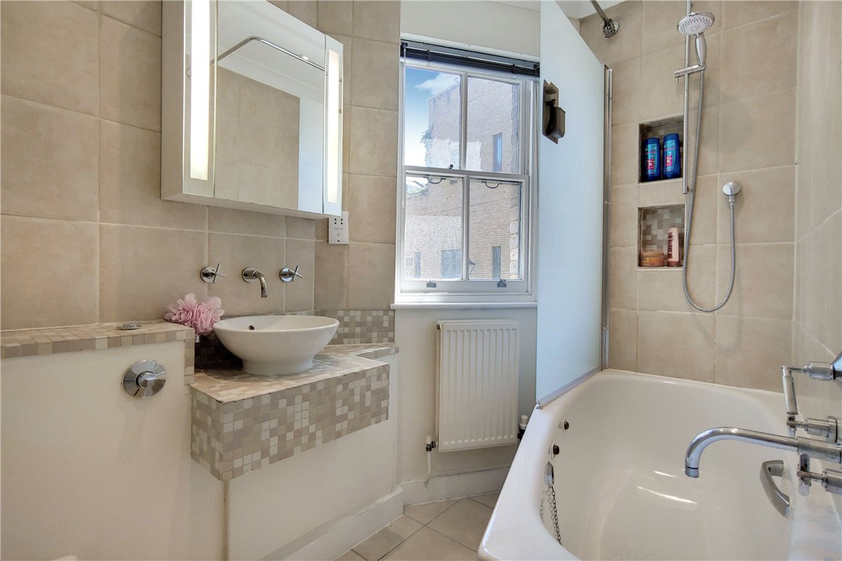 2 bedroom Flat, Weymouth Street, Marylebone, W1G - Let Agreed, Image 2