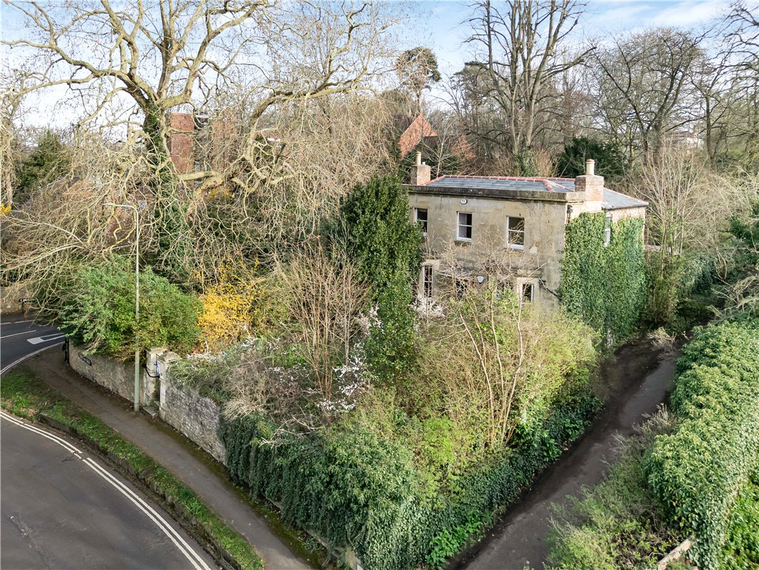 4 bedroom House, Church Way, Iffley, OX4 - Available