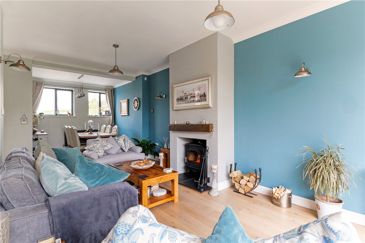 4 bedroom House, Russley Park, Baydon, SN8 - Available, Image 4