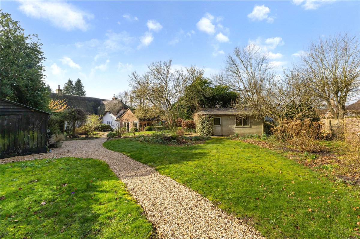 4 bedroom House, Easton Royal, Pewsey, SN9 - Available, Image 8