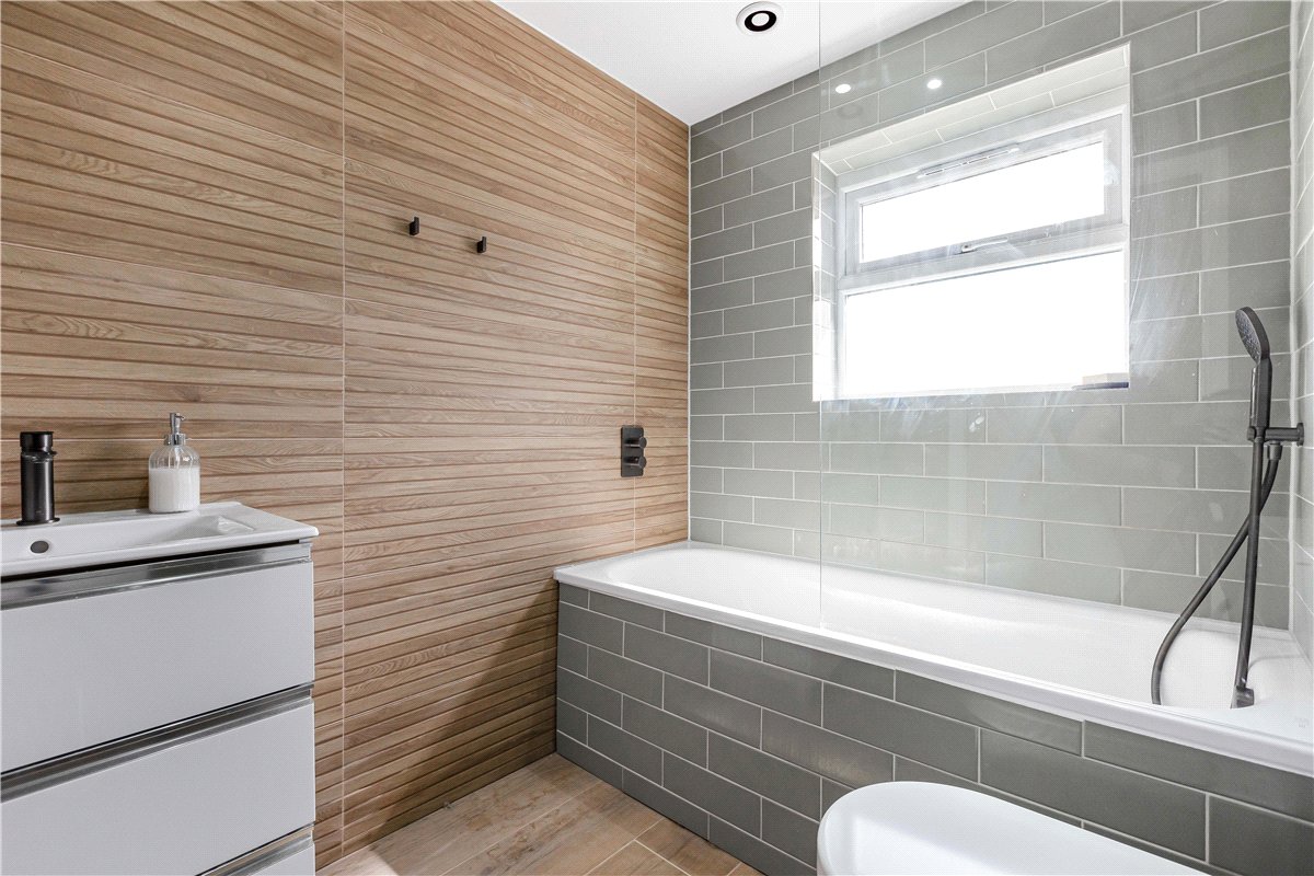 3 bedroom House, Lower Prospect, Marlborough, SN8 - Available, Image 7