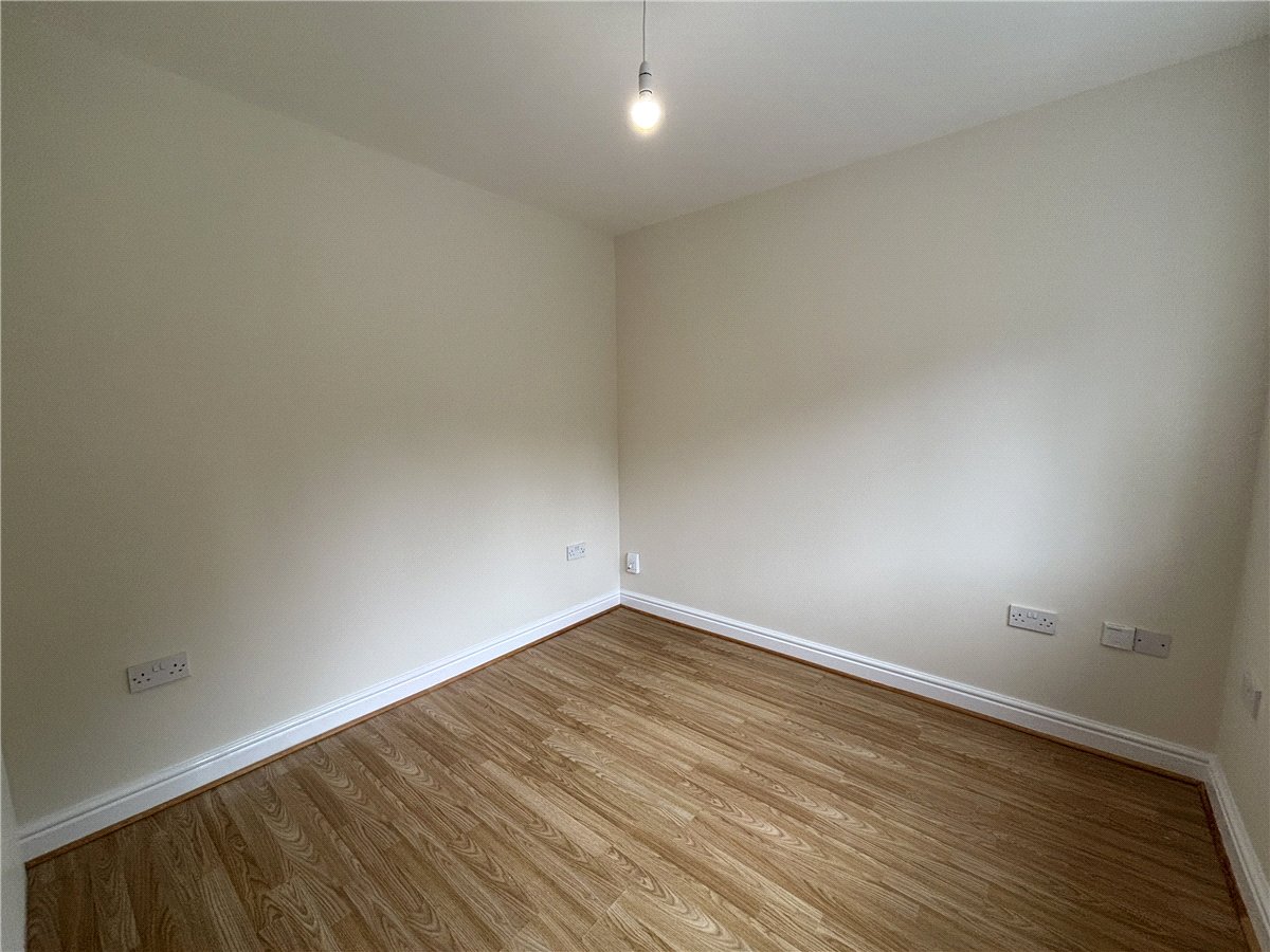 3 bedroom House, Sherbourne Avenue, Bramley, S66 - Available, Image 9