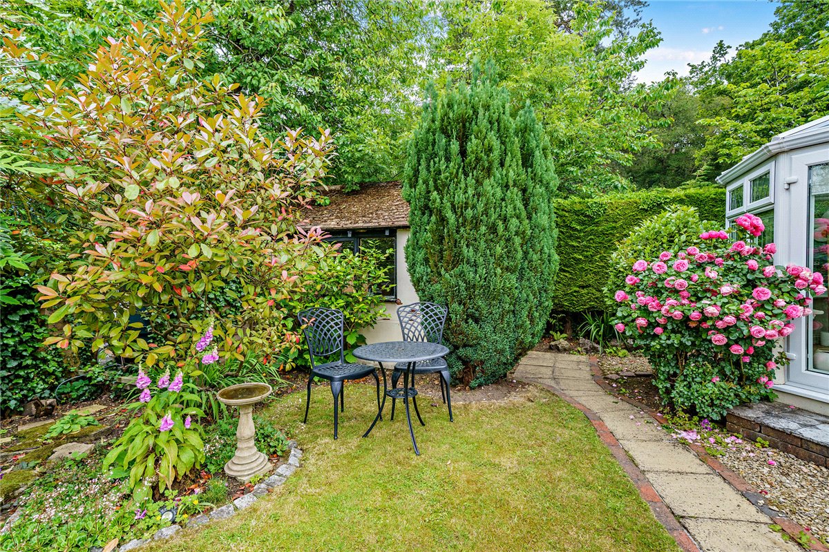 2 bedroom Bungalow, Ridgeway Close, Hermitage, RG18 - Sold, Image 29