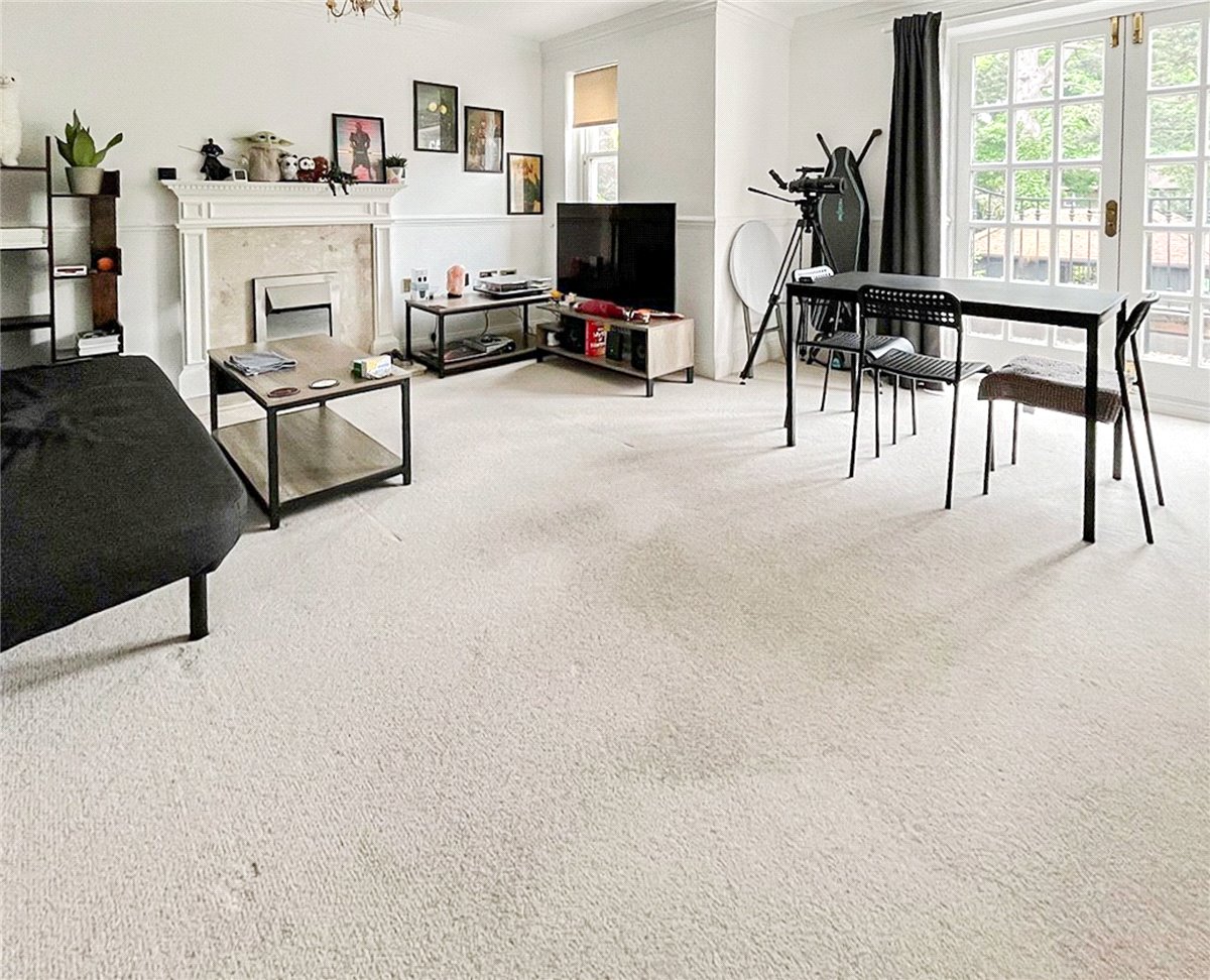 2 bedroom Flat, The Grange, Glebe Road, CB1 - , Image 2