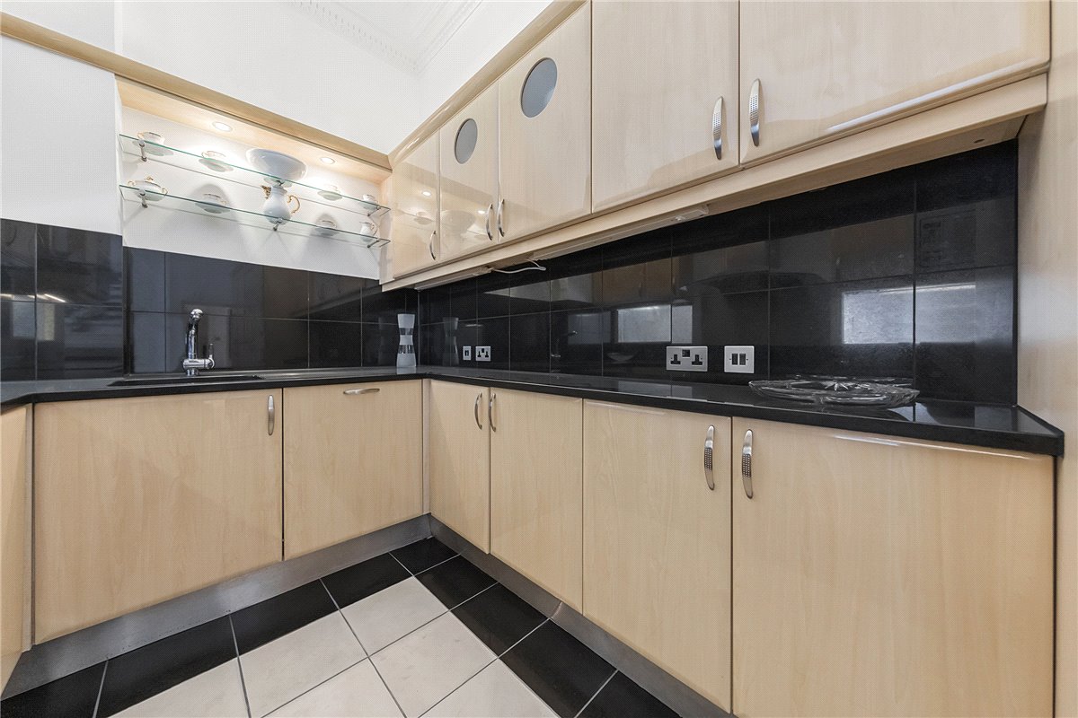 1 bedroom Flat, Carlos Place, Mayfair, W1K - Available, Image 29